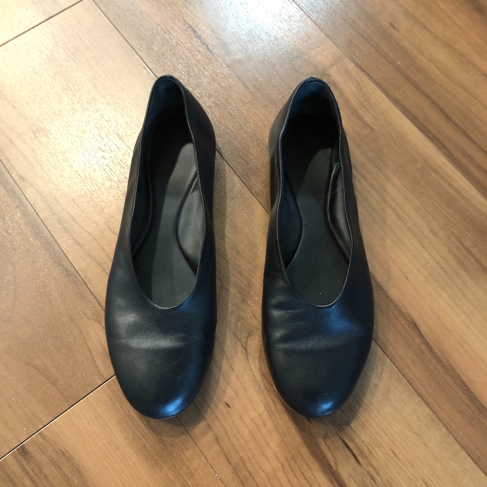 COS black leather ballet flats